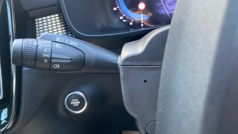 Volvo XC40 2.0 B3P Plus Dark 5dr Auto Petrol Estate